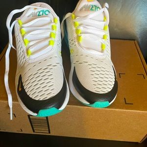 Nike Children Air27C Youth Size 4